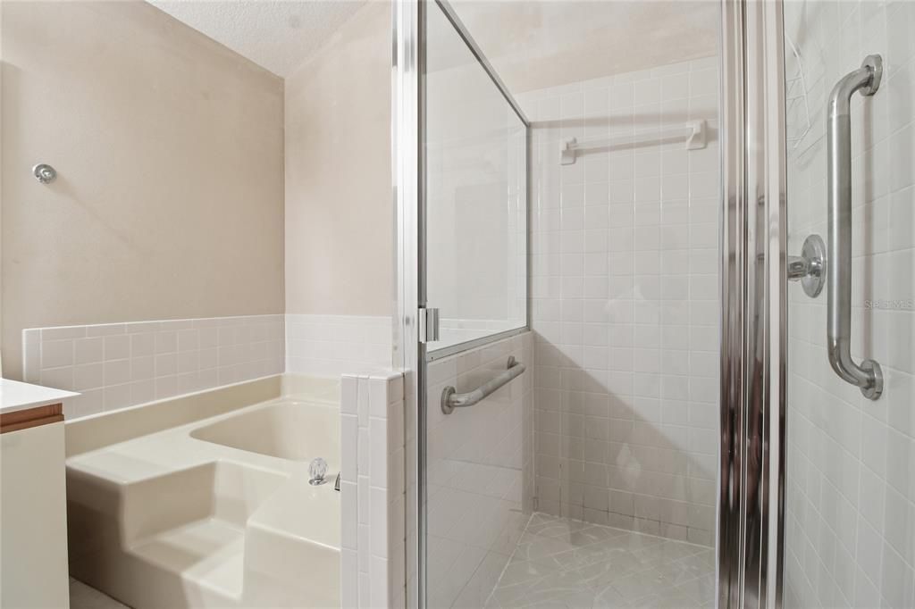 待售: $329,900 (3 贝兹, 2 浴室, 1257 平方英尺)