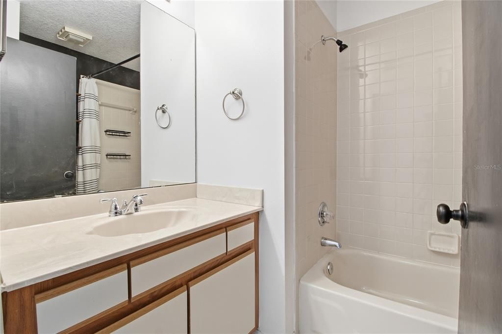 待售: $329,900 (3 贝兹, 2 浴室, 1257 平方英尺)