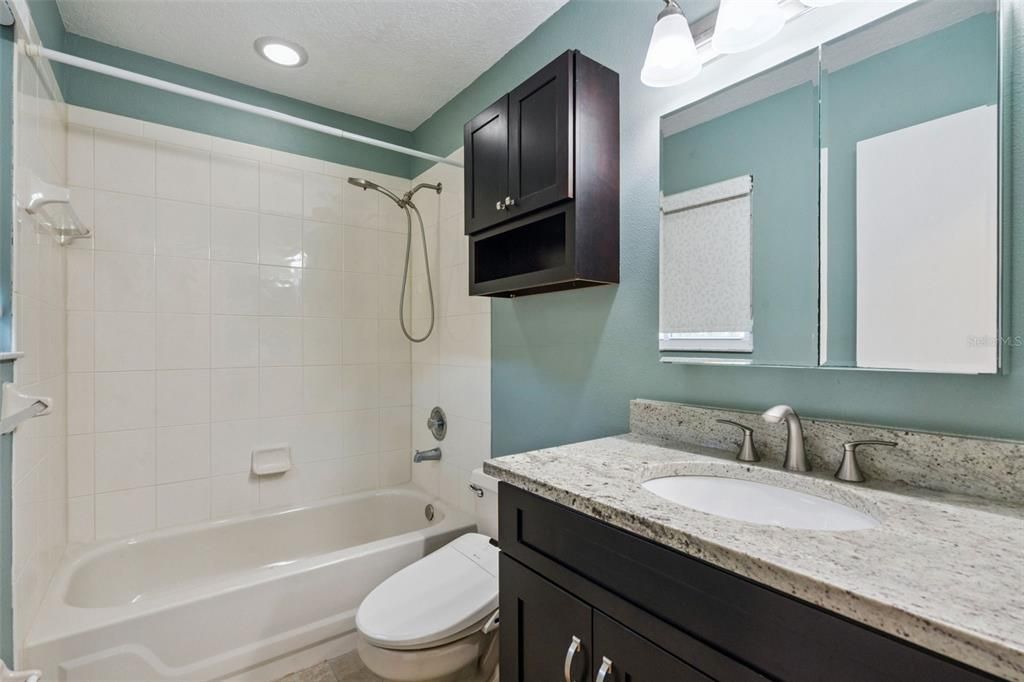 For Sale: $365,000 (3 beds, 2 baths, 1254 Square Feet)