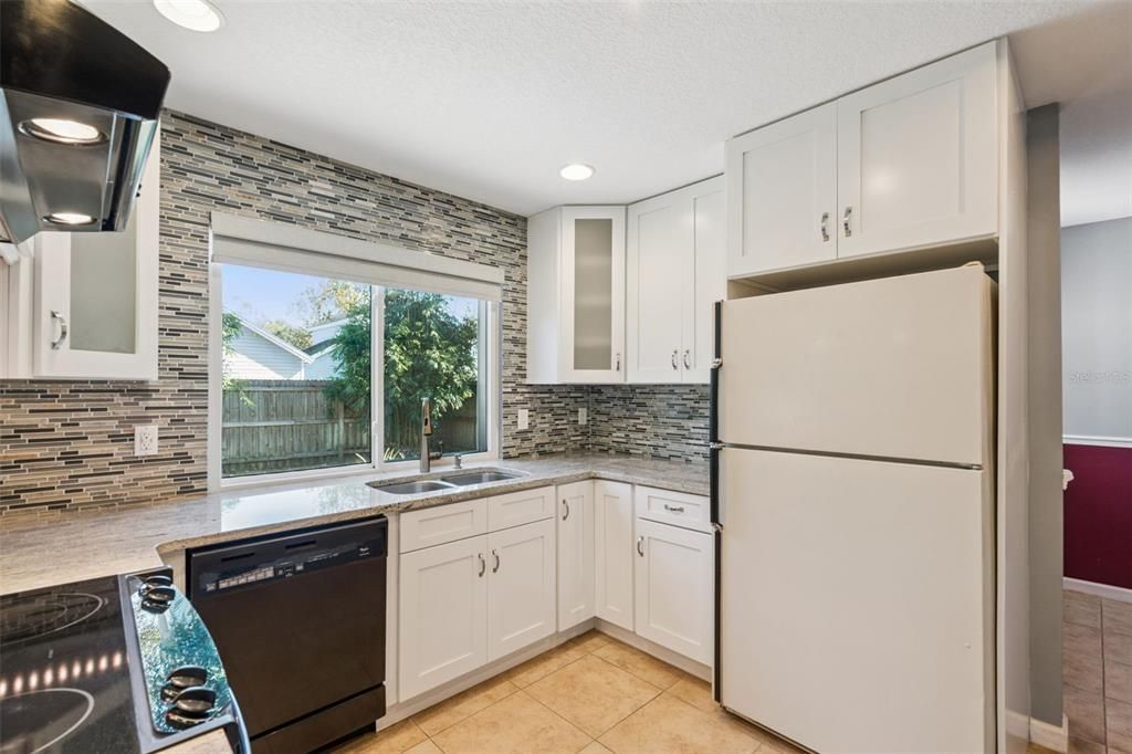 For Sale: $365,000 (3 beds, 2 baths, 1254 Square Feet)