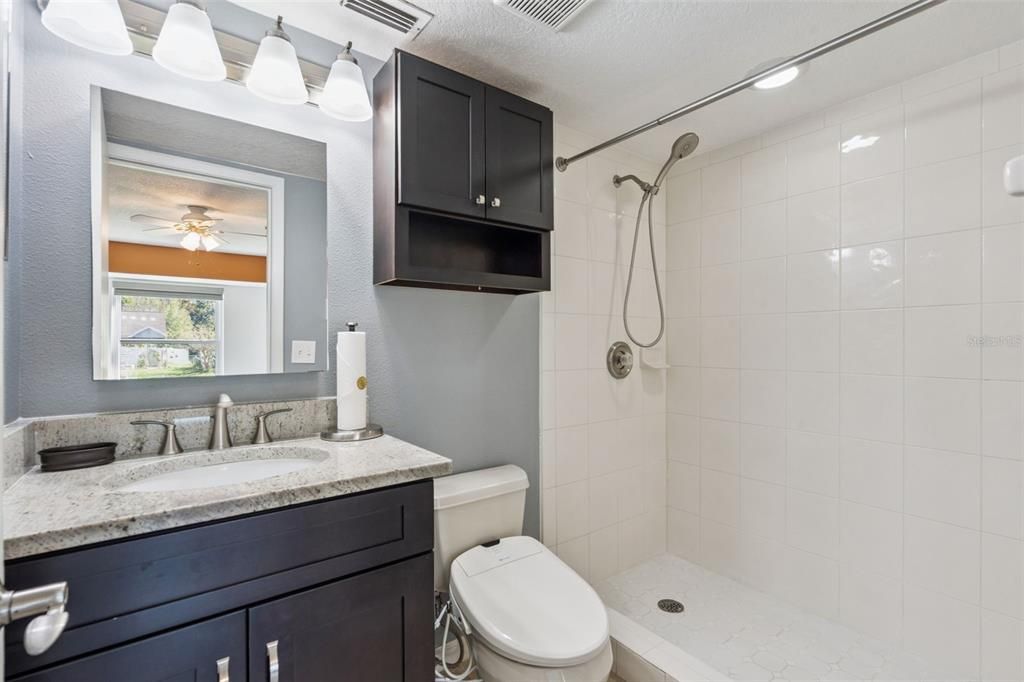 For Sale: $365,000 (3 beds, 2 baths, 1254 Square Feet)