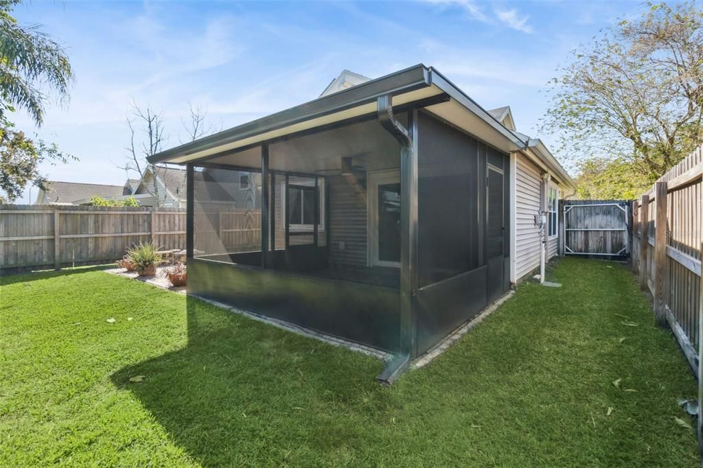 For Sale: $365,000 (3 beds, 2 baths, 1254 Square Feet)