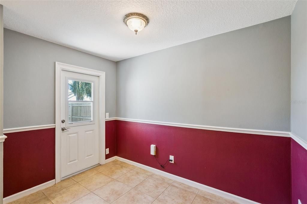 For Sale: $365,000 (3 beds, 2 baths, 1254 Square Feet)