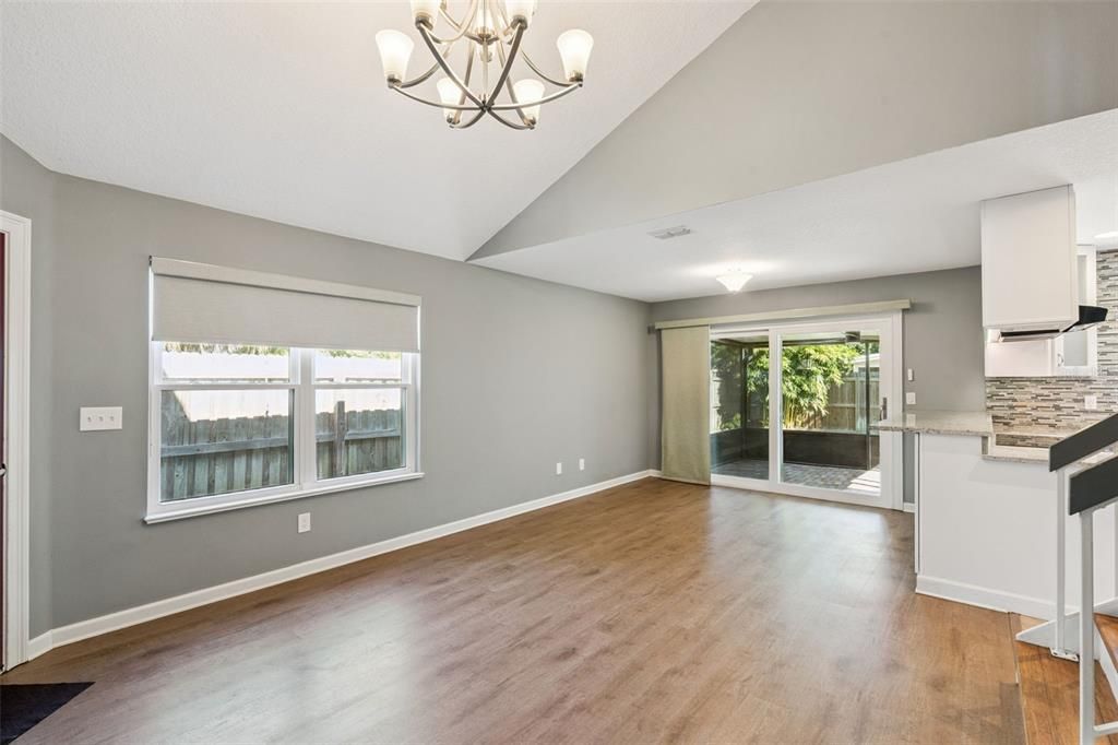 For Sale: $365,000 (3 beds, 2 baths, 1254 Square Feet)