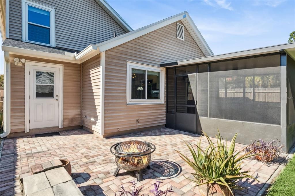 For Sale: $365,000 (3 beds, 2 baths, 1254 Square Feet)