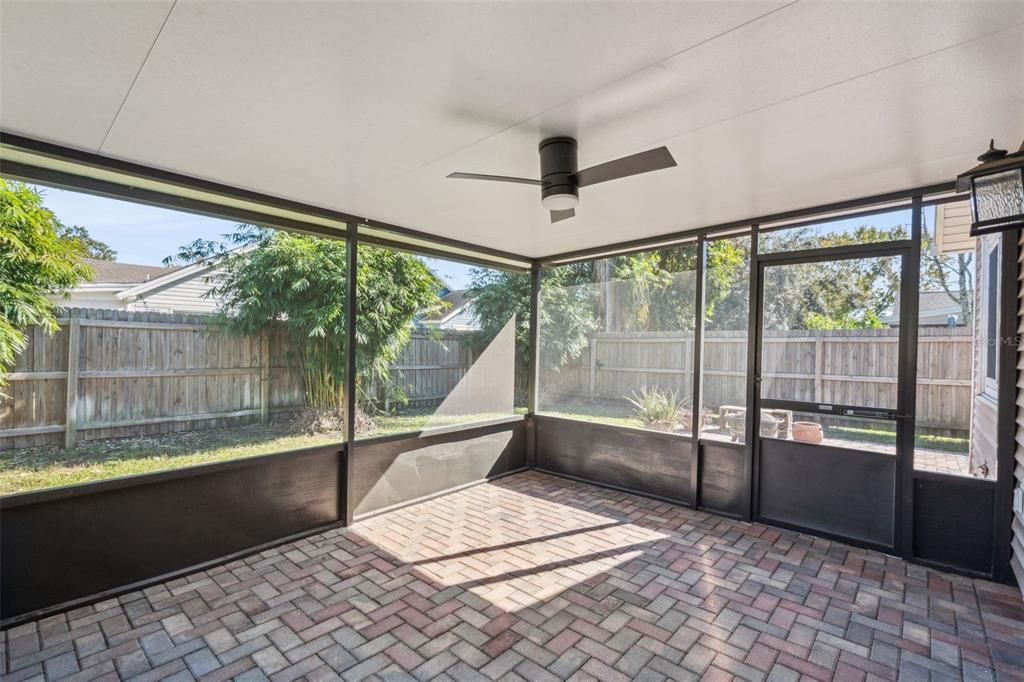 For Sale: $365,000 (3 beds, 2 baths, 1254 Square Feet)