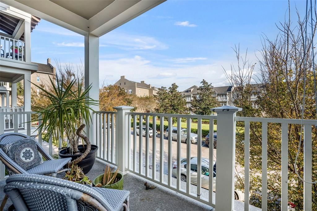 Active With Contract: $419,900 (3 beds, 2 baths, 1603 Square Feet)