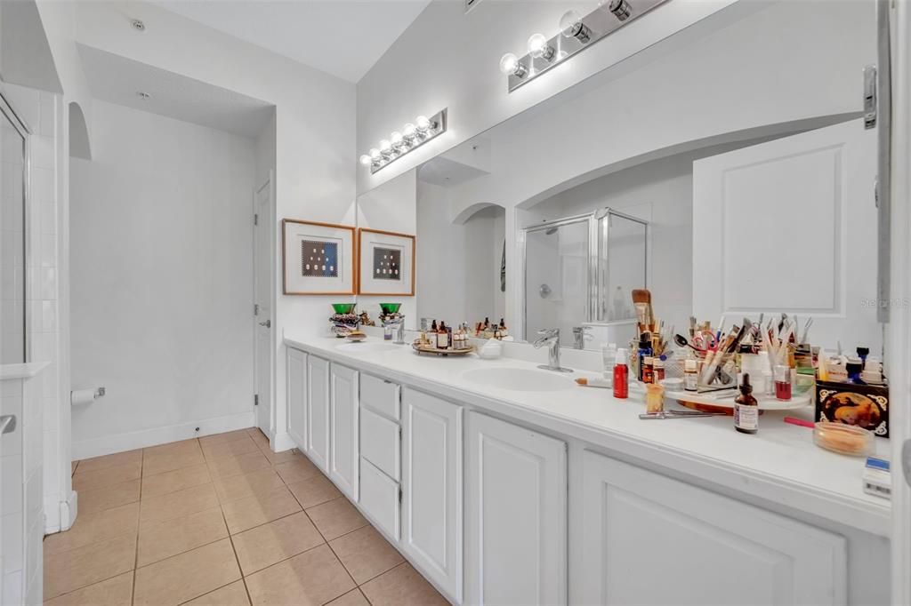 Active With Contract: $419,900 (3 beds, 2 baths, 1603 Square Feet)