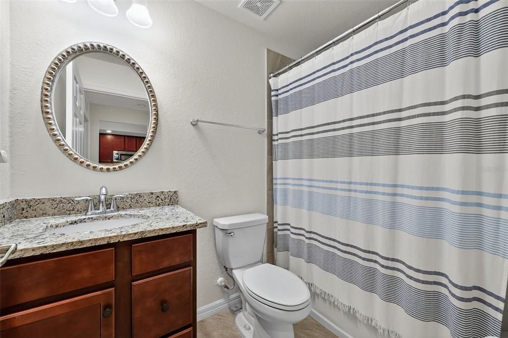 Active With Contract: $385,000 (2 beds, 2 baths, 1329 Square Feet)