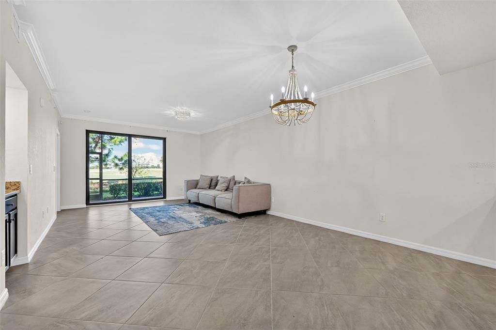 Active With Contract: $385,000 (2 beds, 2 baths, 1329 Square Feet)