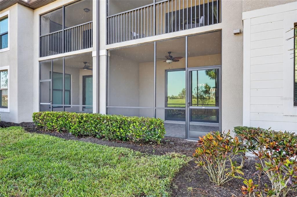 Active With Contract: $385,000 (2 beds, 2 baths, 1329 Square Feet)