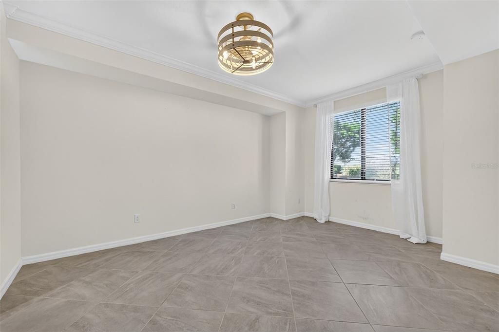 Active With Contract: $385,000 (2 beds, 2 baths, 1329 Square Feet)