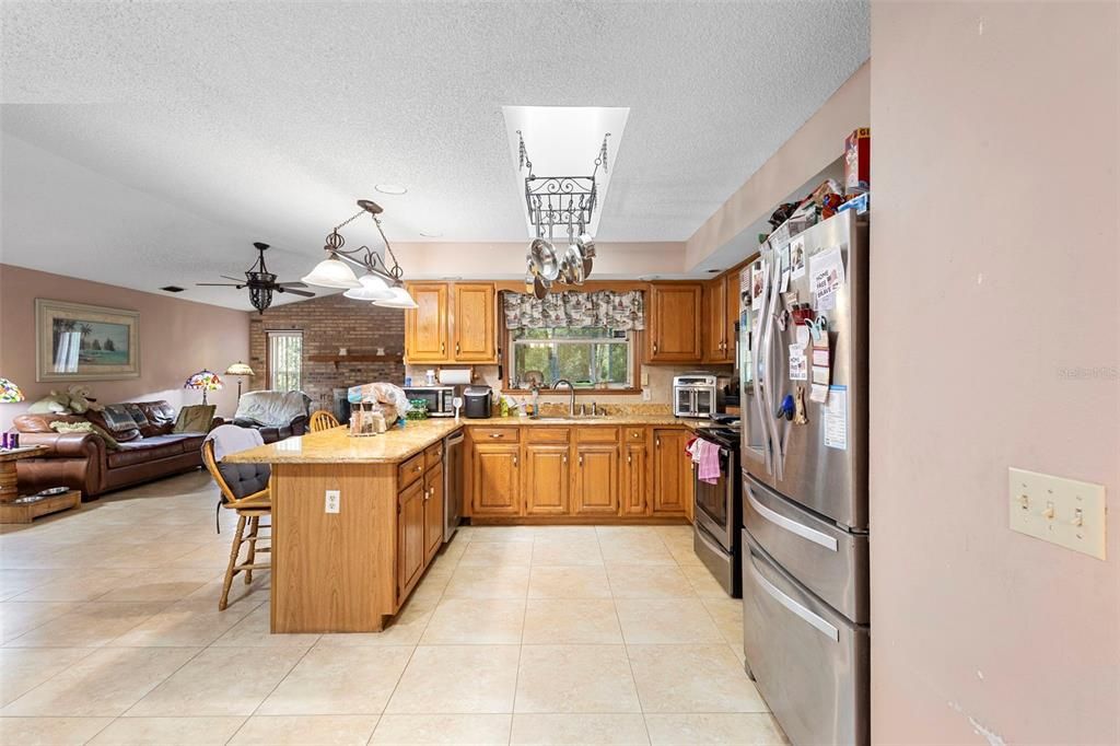 For Sale: $375,000 (3 beds, 2 baths, 2038 Square Feet)