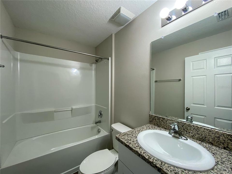 出租: $2,350 (4 贝兹, 2 浴室, 1850 平方英尺)