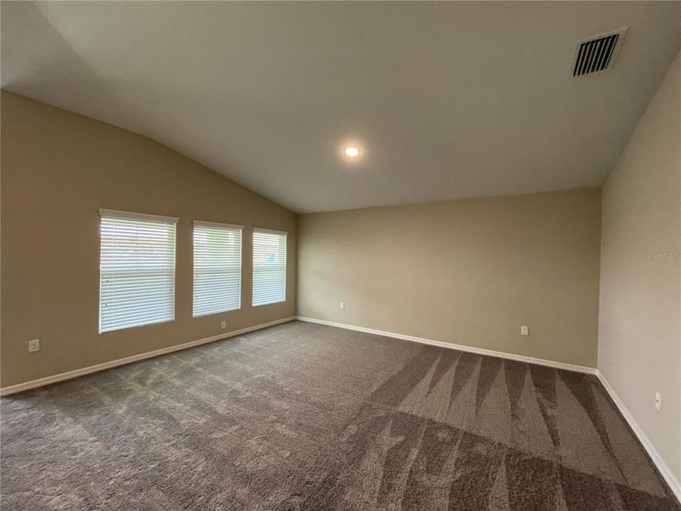 出租: $2,350 (4 贝兹, 2 浴室, 1850 平方英尺)