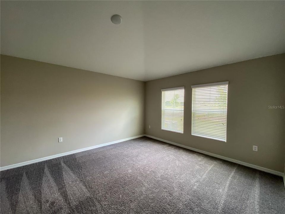 出租: $2,350 (4 贝兹, 2 浴室, 1850 平方英尺)