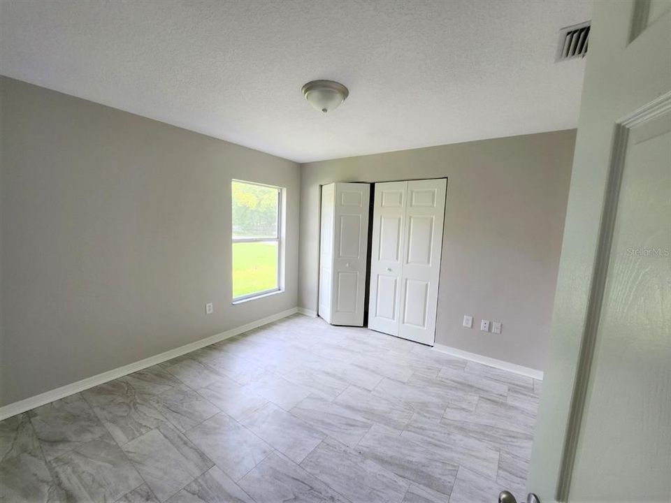 For Rent: $2,000 (4 beds, 2 baths, 1636 Square Feet)