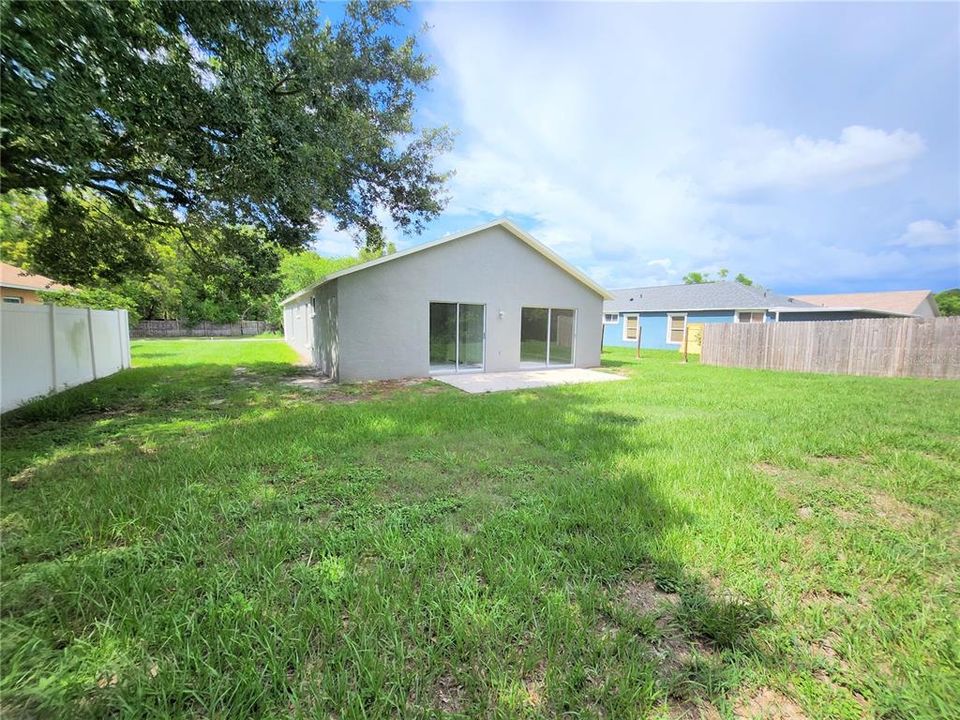 For Rent: $2,000 (4 beds, 2 baths, 1636 Square Feet)