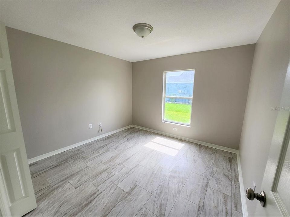 For Rent: $2,000 (4 beds, 2 baths, 1636 Square Feet)