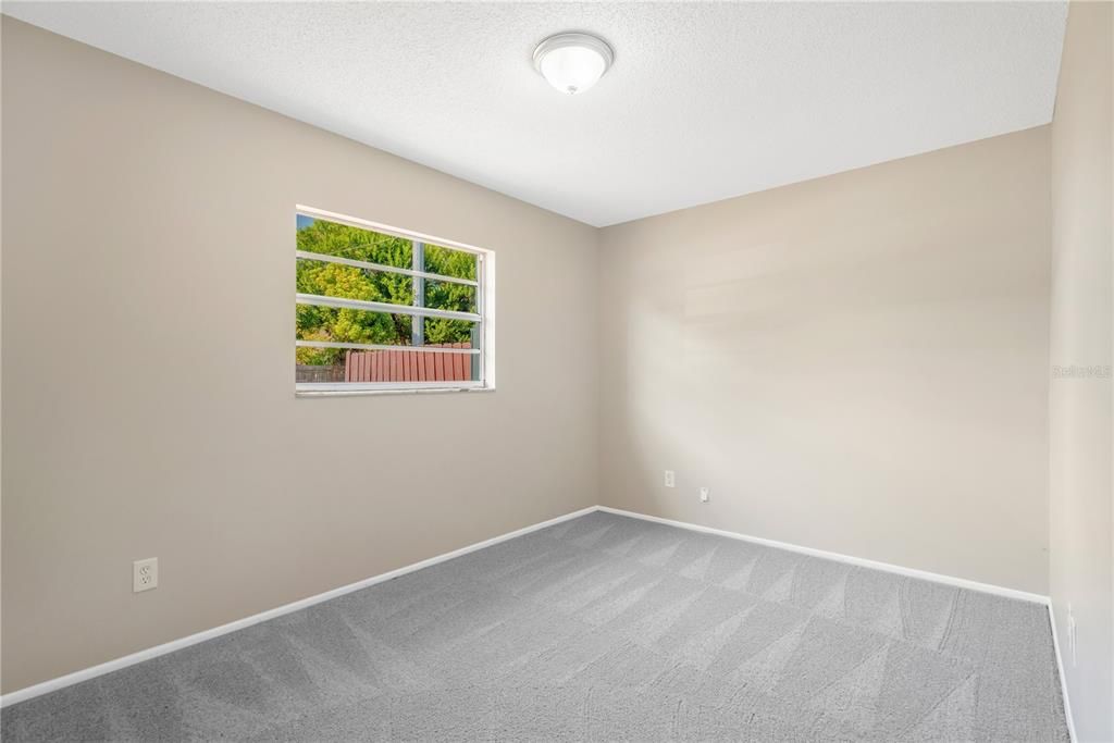 На продажу: $299,900 (3 спален, 1 ванн, 861 Квадратных фут)