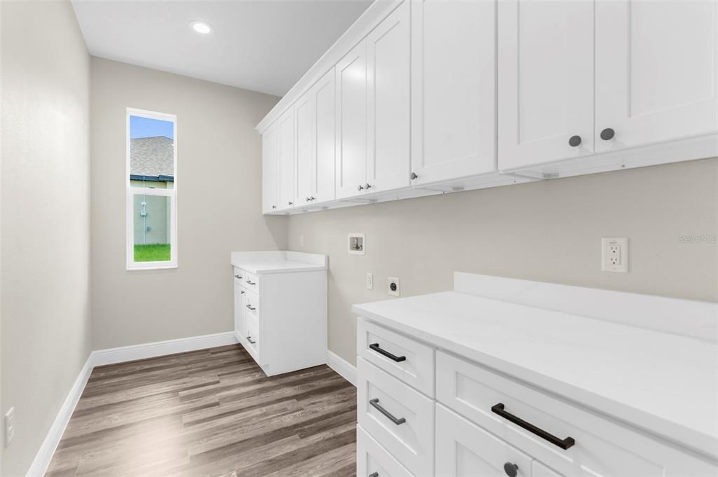 For Sale: $439,900 (4 beds, 2 baths, 2131 Square Feet)