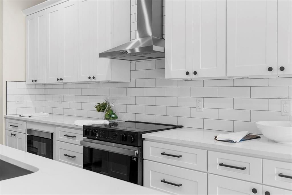 For Sale: $439,900 (4 beds, 2 baths, 2131 Square Feet)