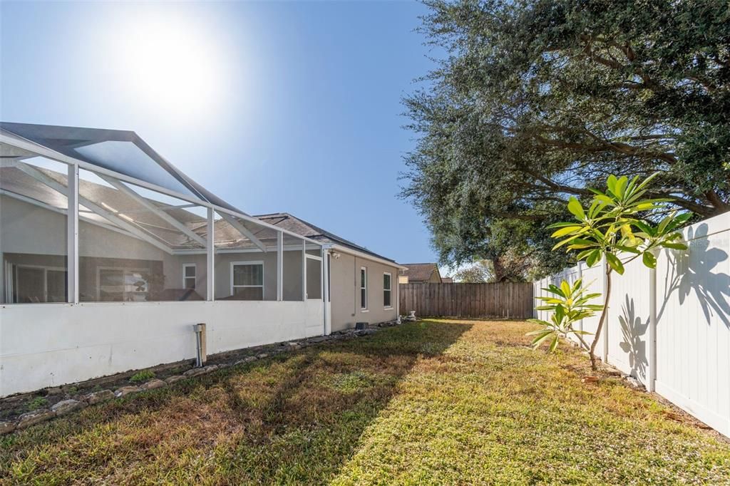 Под контрактом: $585,000 (4 спален, 3 ванн, 2078 Квадратных фут)