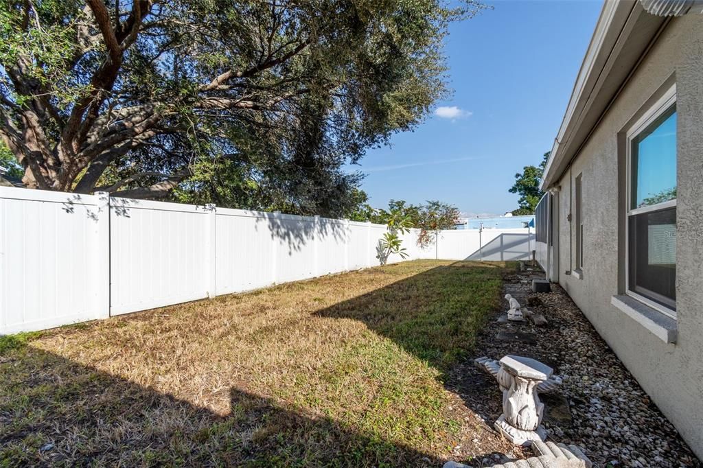 Под контрактом: $585,000 (4 спален, 3 ванн, 2078 Квадратных фут)