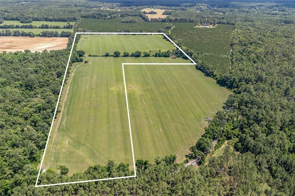 En Venta: $1,750,000 (119.00 acres)