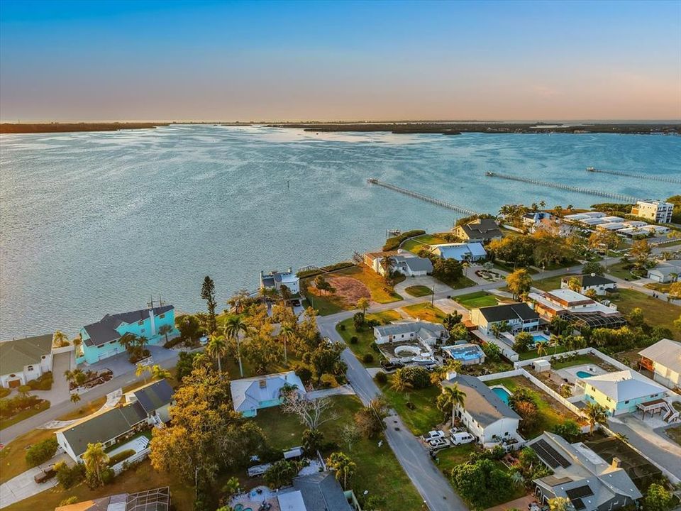 For Sale: $1,295,000 (0.38 acres)