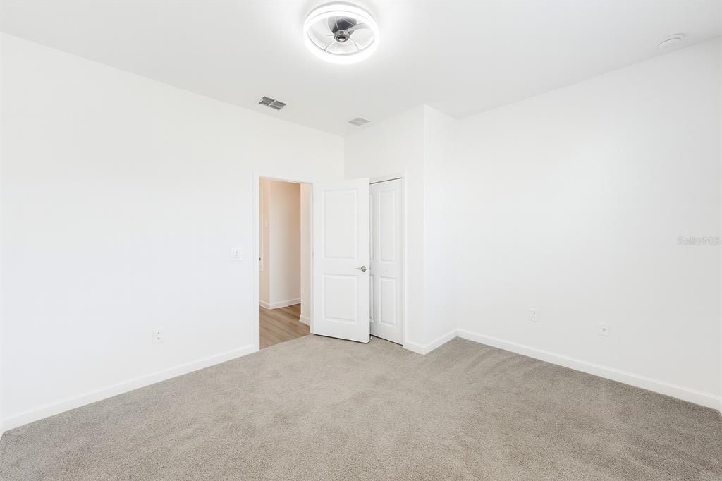 В аренду: $2,200 (4 спален, 3 ванн, 2006 Квадратных фут)