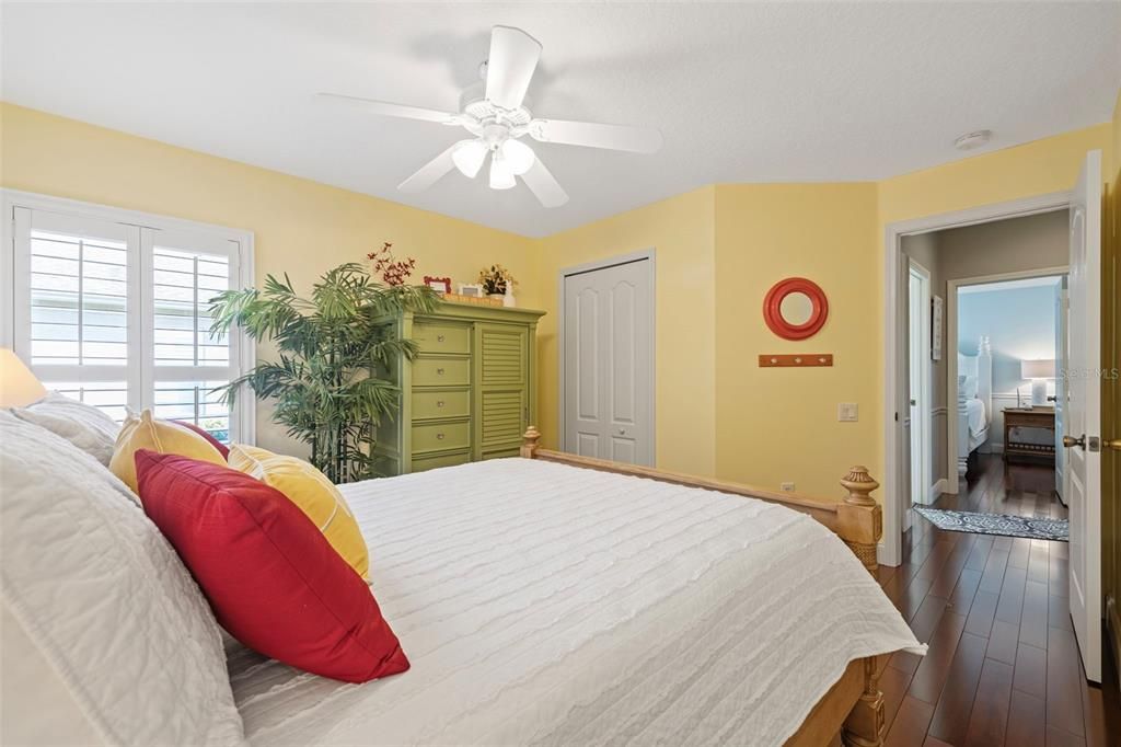 For Sale: $585,000 (4 beds, 3 baths, 2554 Square Feet)