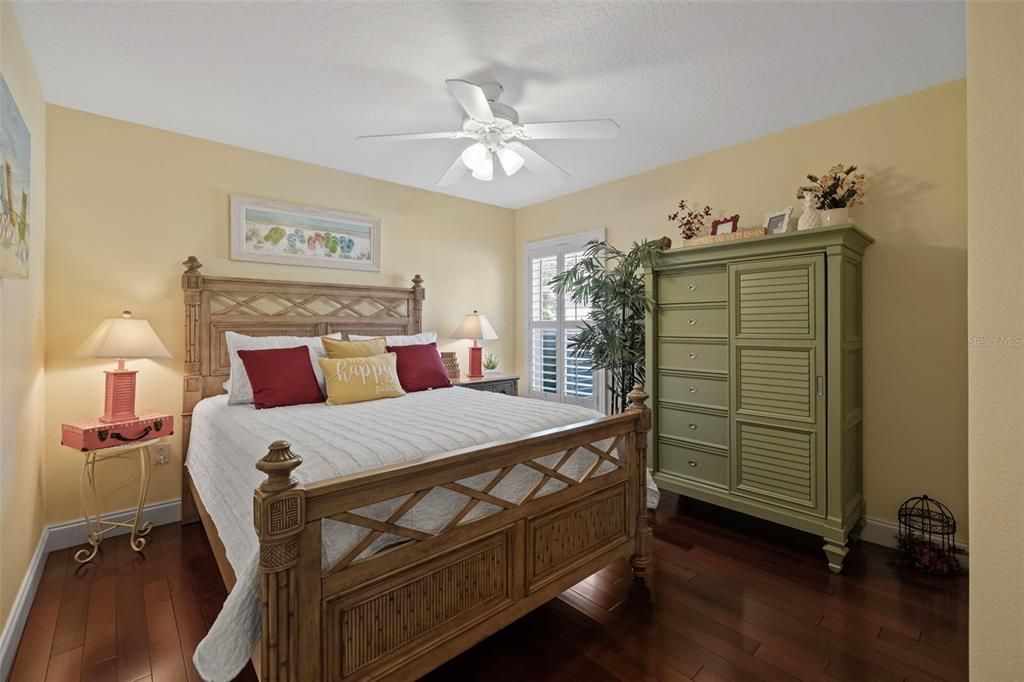 For Sale: $585,000 (4 beds, 3 baths, 2554 Square Feet)