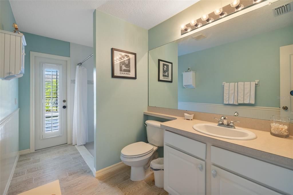 For Sale: $585,000 (4 beds, 3 baths, 2554 Square Feet)