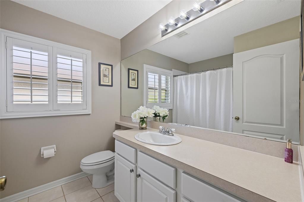 For Sale: $585,000 (4 beds, 3 baths, 2554 Square Feet)