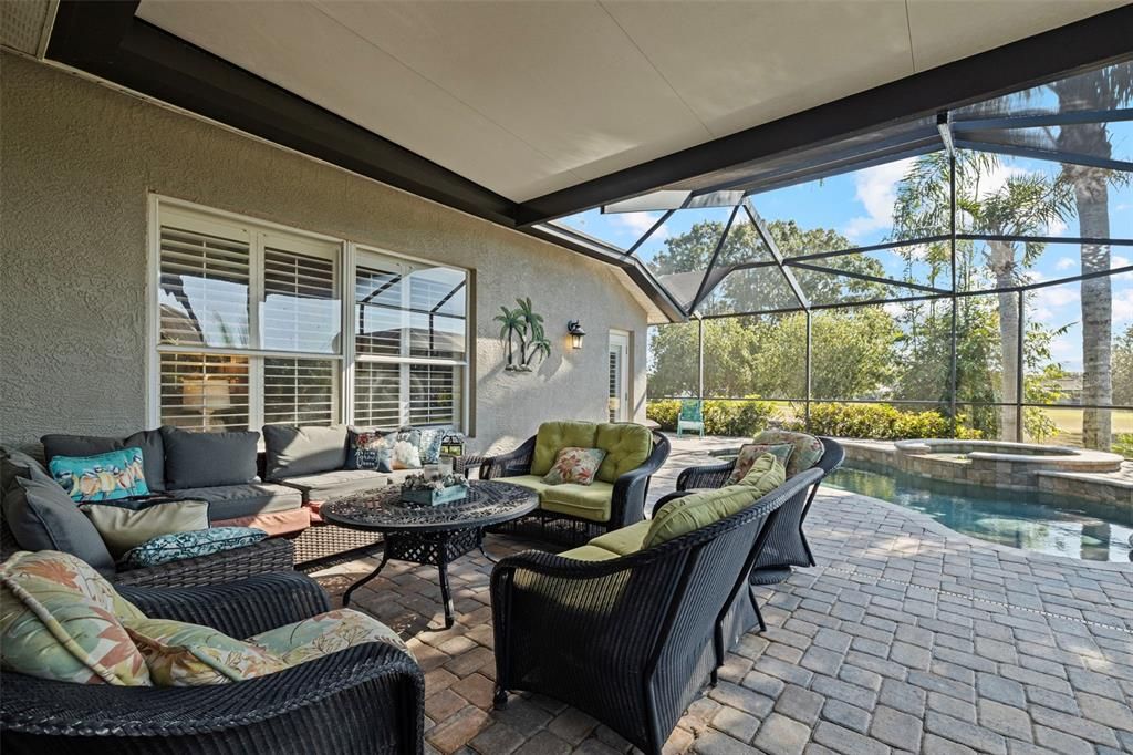 For Sale: $585,000 (4 beds, 3 baths, 2554 Square Feet)