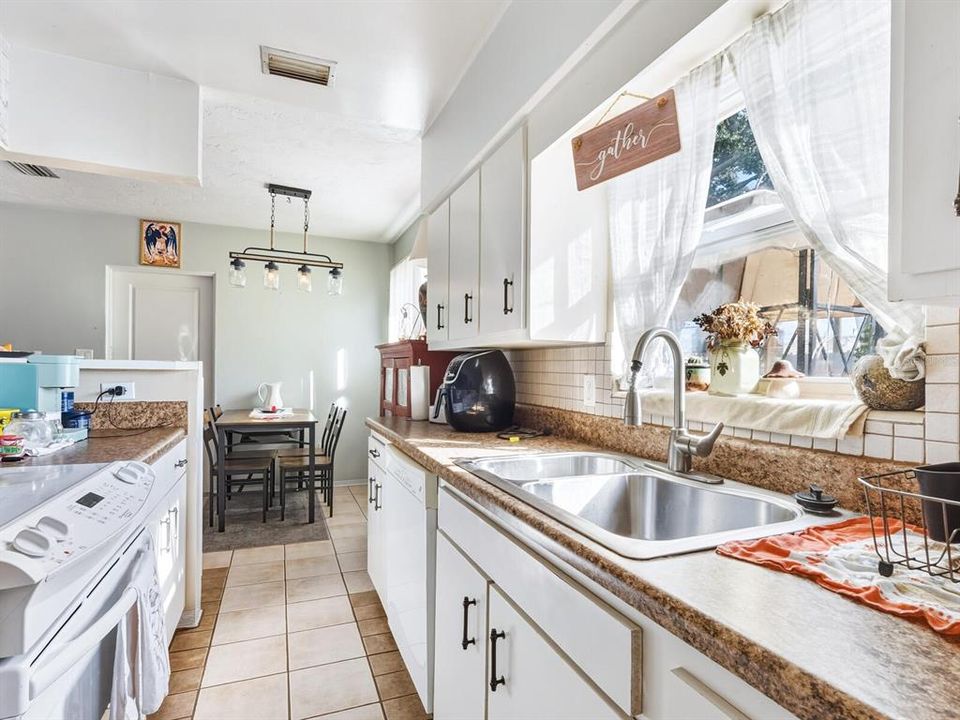 En Venta: $320,000 (3 camas, 1 baños, 1026 Pies cuadrados)