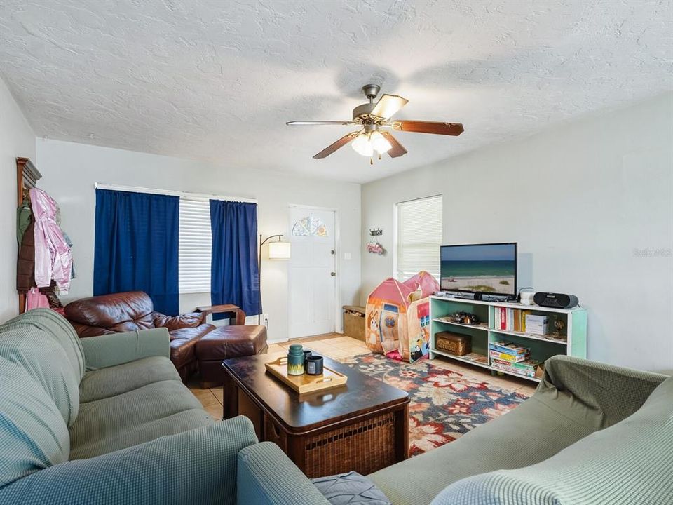 En Venta: $320,000 (3 camas, 1 baños, 1026 Pies cuadrados)