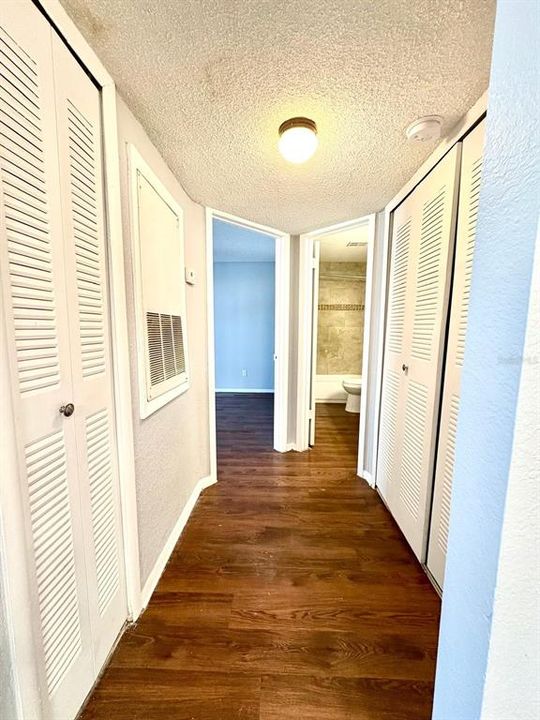For Rent: $1,200 (1 beds, 1 baths, 635 Square Feet)