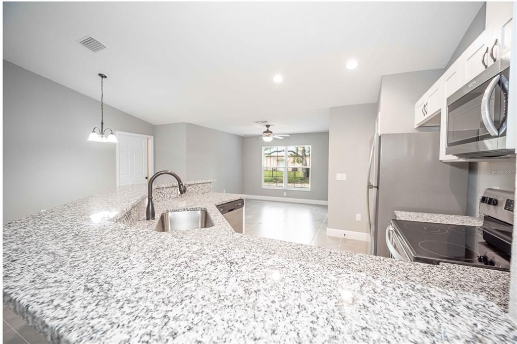 En Renta: $1,995 (3 camas, 2 baños, 1521 Pies cuadrados)