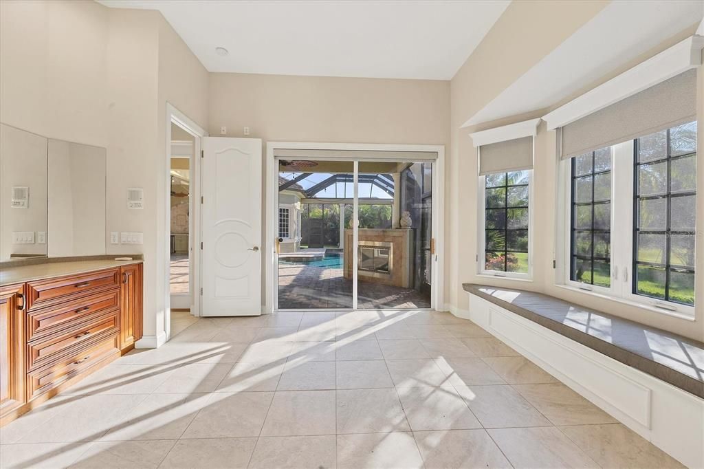 На продажу: $1,990,000 (4 спален, 4 ванн, 4864 Квадратных фут)