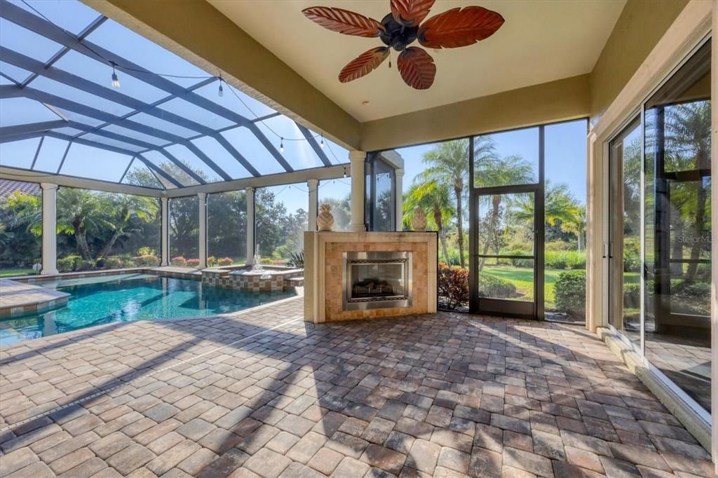 На продажу: $1,990,000 (4 спален, 4 ванн, 4864 Квадратных фут)