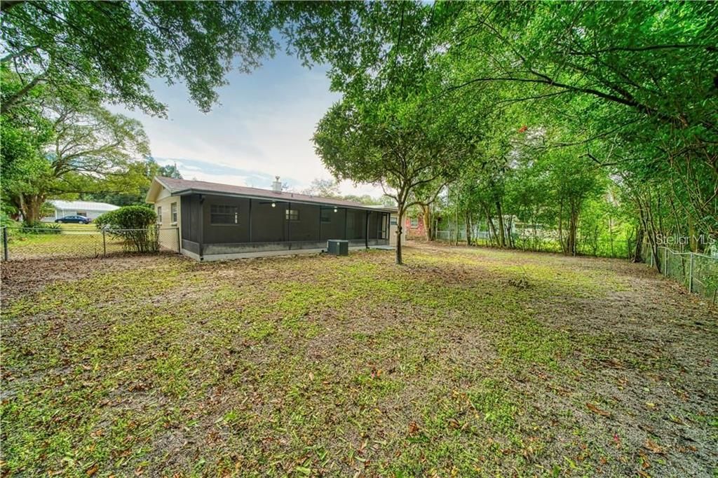 For Sale: $340,000 (3 beds, 1 baths, 1200 Square Feet)