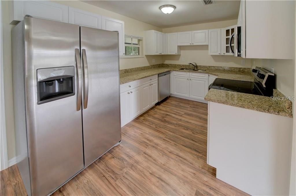 For Sale: $340,000 (3 beds, 1 baths, 1200 Square Feet)