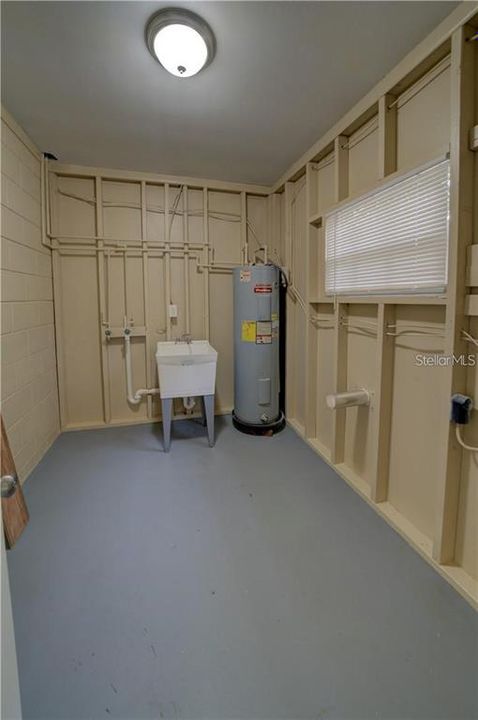 For Sale: $340,000 (3 beds, 1 baths, 1200 Square Feet)