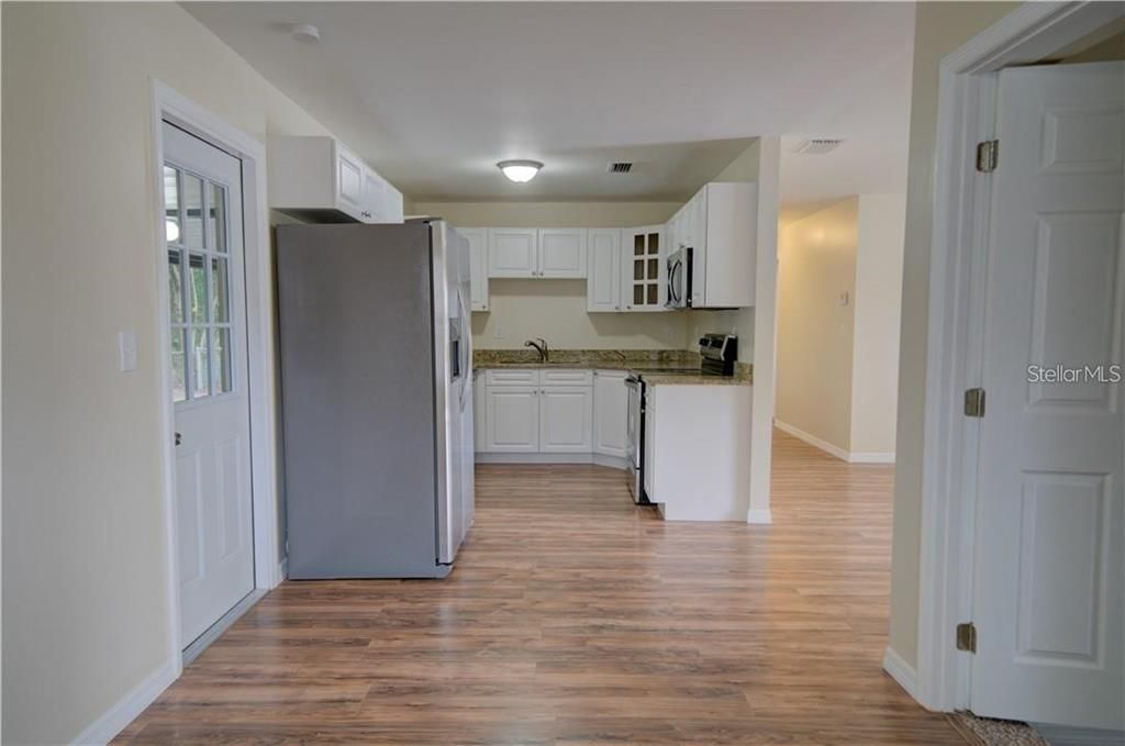 For Sale: $340,000 (3 beds, 1 baths, 1200 Square Feet)