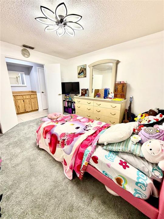 For Sale: $499,000 (4 beds, 2 baths, 2276 Square Feet)