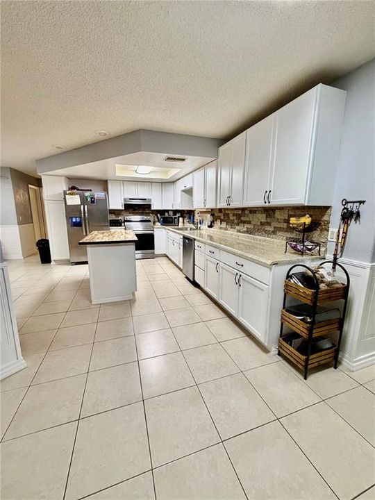 For Sale: $499,000 (4 beds, 2 baths, 2276 Square Feet)