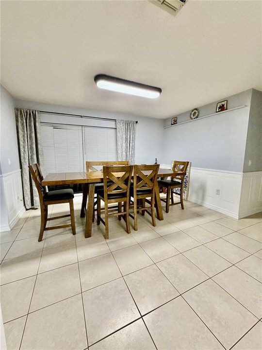 For Sale: $499,000 (4 beds, 2 baths, 2276 Square Feet)