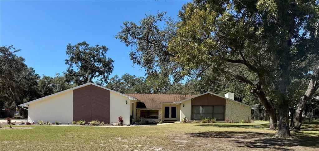 For Sale: $499,000 (4 beds, 2 baths, 2276 Square Feet)